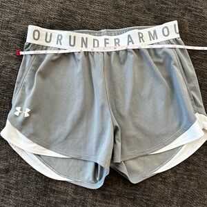 Under Armour Women's Athletic Play Up Gray Shorts 3.0 Running Size Small
